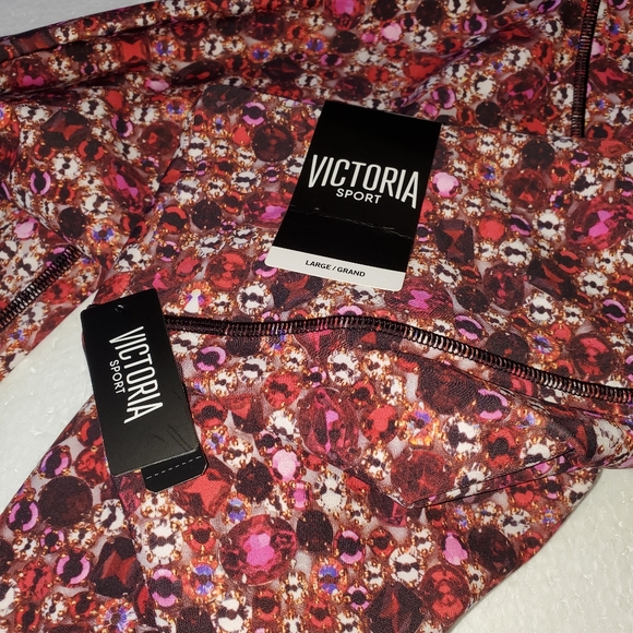 2/$25 Victoria secrets leggings New with tags - Picture 2 of 6
